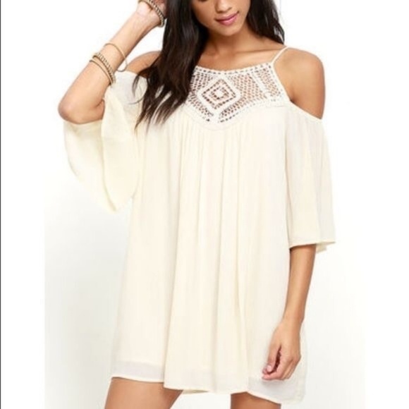 Lulu's Cold Shoulder Shift Crochet Dress Size S - Picture 1 of 8